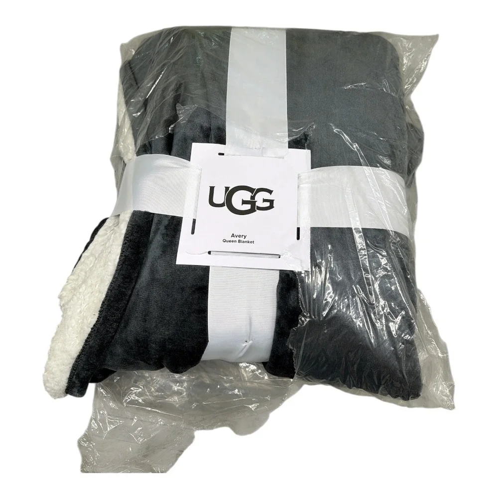 UGG Avery Queen Blanket Charcoal gray Plush Fleece Reversible NWT